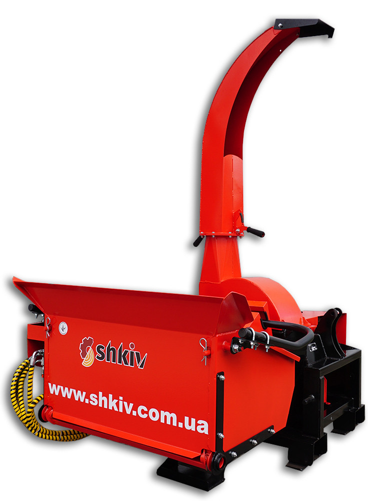 Tocator de crengi pentru tractor 4M-180TR PRO cu avans lateral